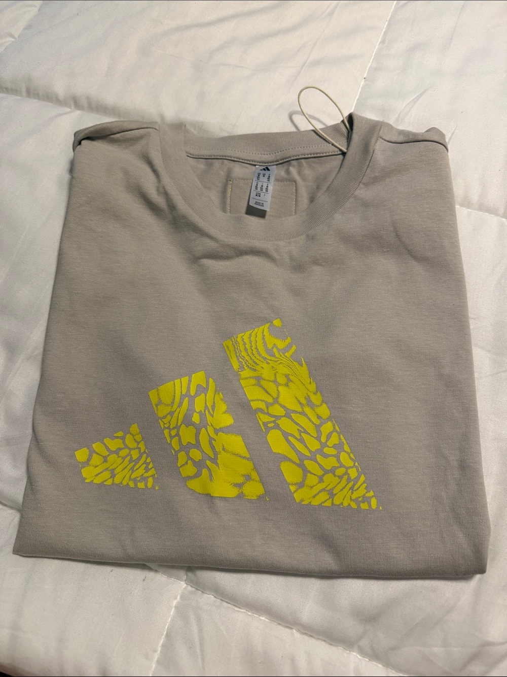 Woman’s medium adidas  Graphic Crewneck T-Shirt - Beige with Yellow Accent nwot